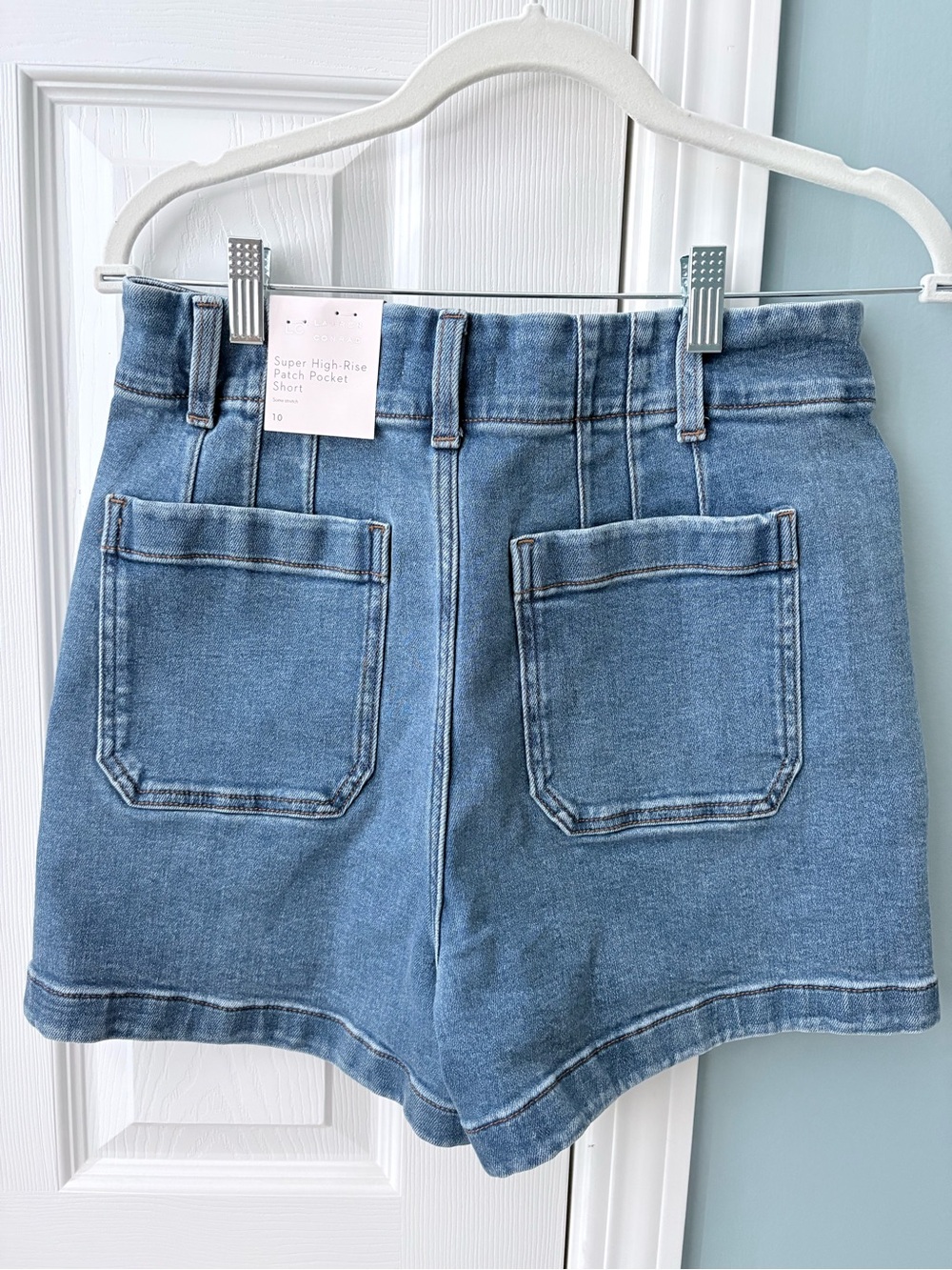 NWT LC Lauren Conrad Light Blue Denim Front-Pocket Shorts Women’s Size 10 - Picture 2 of 4